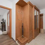 Spacious With Parking And Balcony By Renters * Warschau